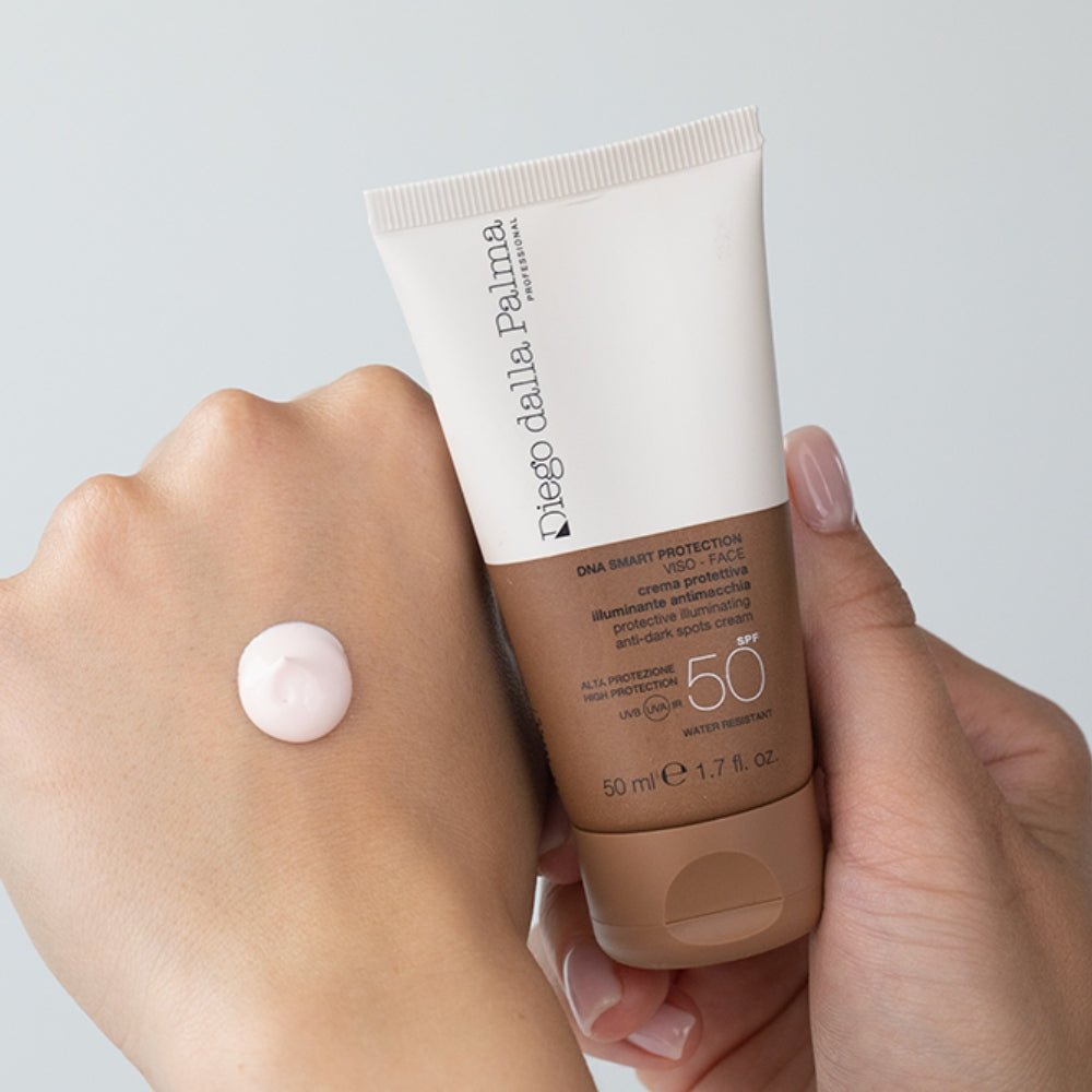 Crema Protettiva Illuminante Antimacchia SPF50 Diego Dalla Palma Professional 50ml - Planethair 