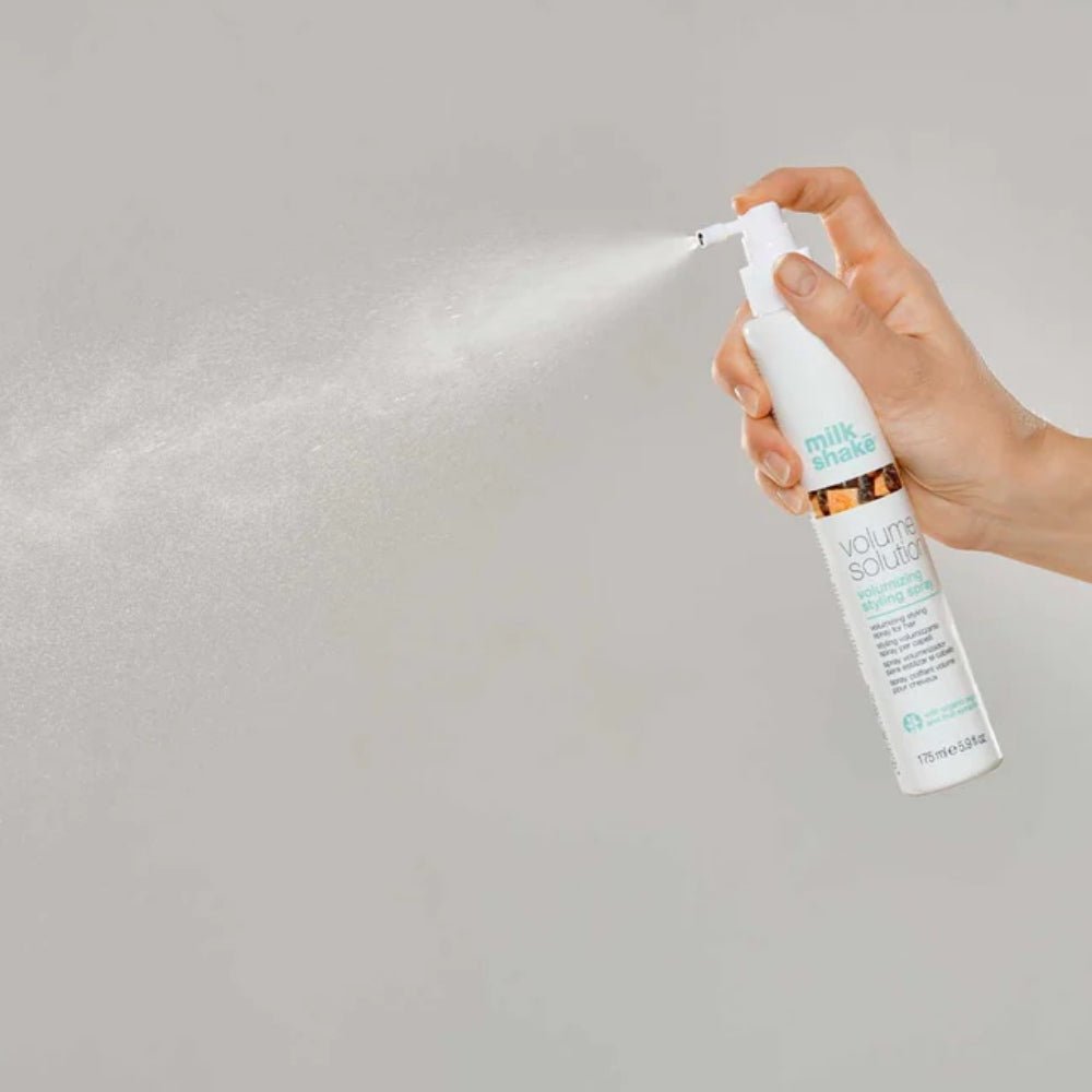 Volume Solution Volumizing Styling Spray volumizzante 175ml Milk Shake - Planethair 