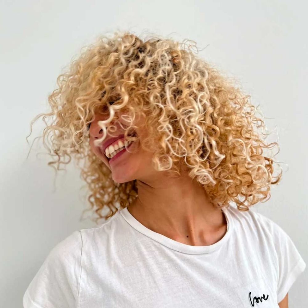 Curl Passion Curl Shaper modellante capelli ricci 200ml Milk Shake - Planethair 