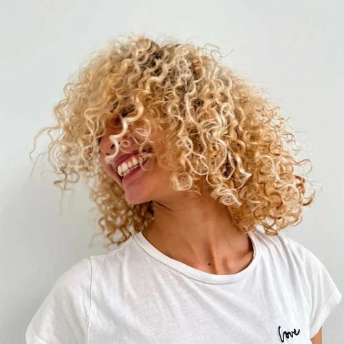 Curl Passion Curl Shaper modellante capelli ricci 200ml Milk Shake - Planethair
