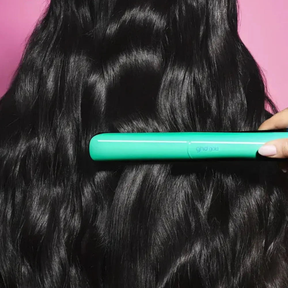 Modalità d'utilizzo della GHD Gold Jelly Mint piastra per capelli 
