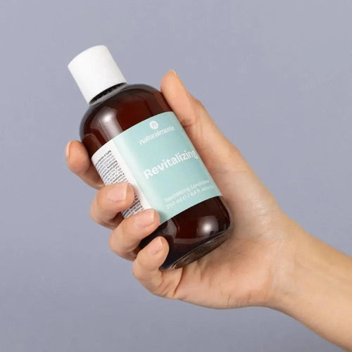 Naturalmente Revitalizing Conditioner Rivitalizzante e Idratante - Planethair