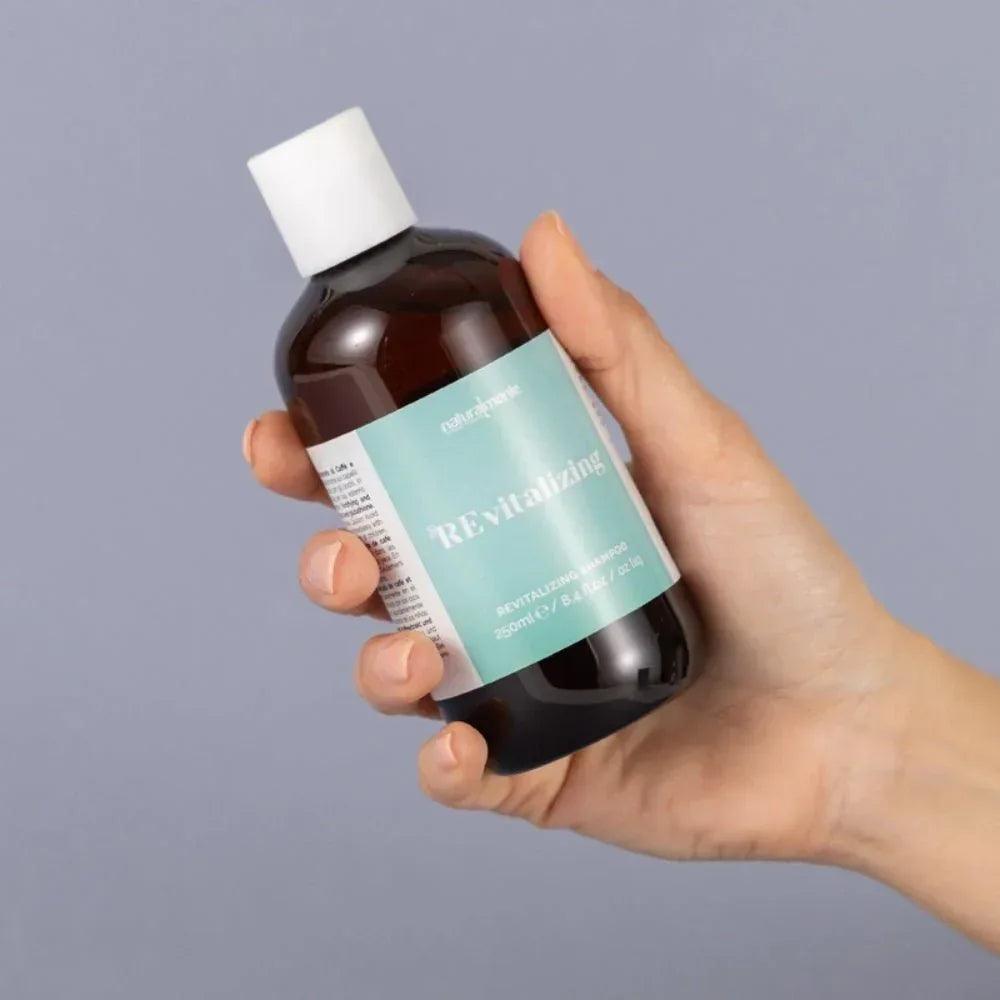 Naturalmente Revitalizing Shampoo Rinforzante e Fortificante anticaduta - Planethair