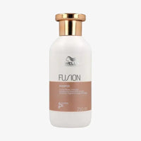 Wella Fusion Intense Repair Shampoo capelli danneggiati 250ml