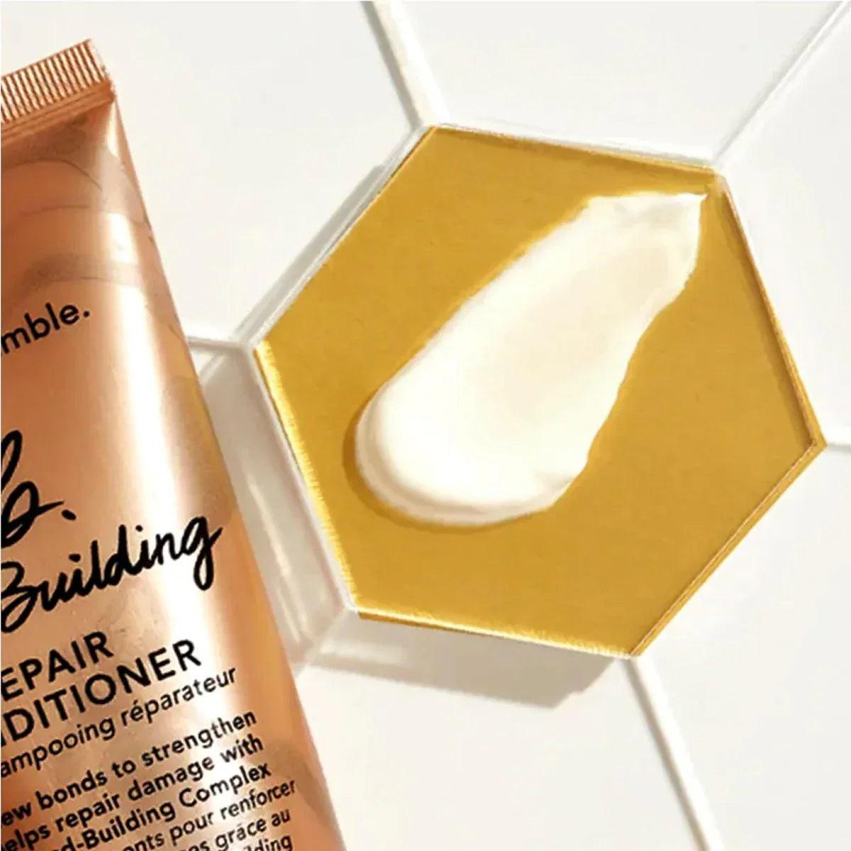 Bumble and Bumble Bond-Building Repair balsamo capelli rovinati 200ml - Planethair